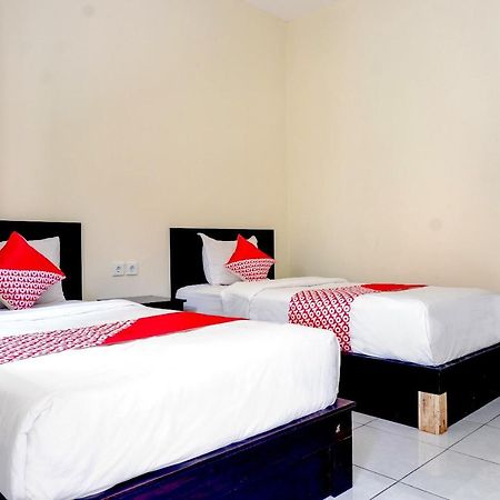 Oyo 2521 Uluwatu Cahya Guest House Exterior photo