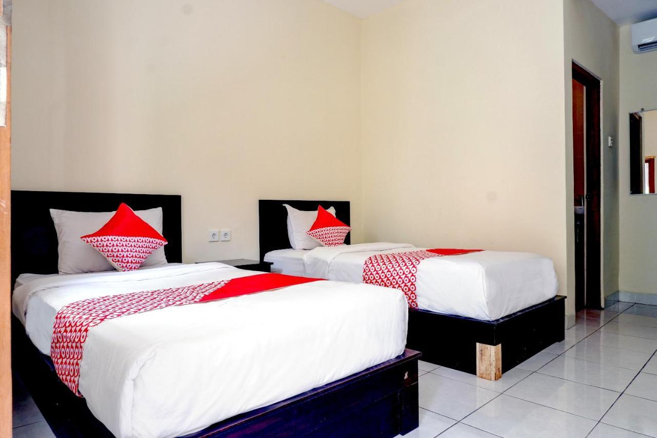 Oyo 2521 Uluwatu Cahya Guest House Exterior photo