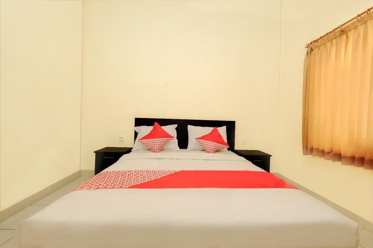 Oyo 2521 Uluwatu Cahya Guest House Exterior photo