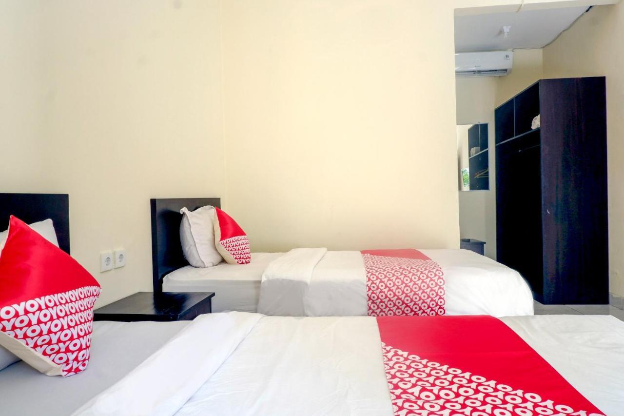 Oyo 2521 Uluwatu Cahya Guest House Exterior photo