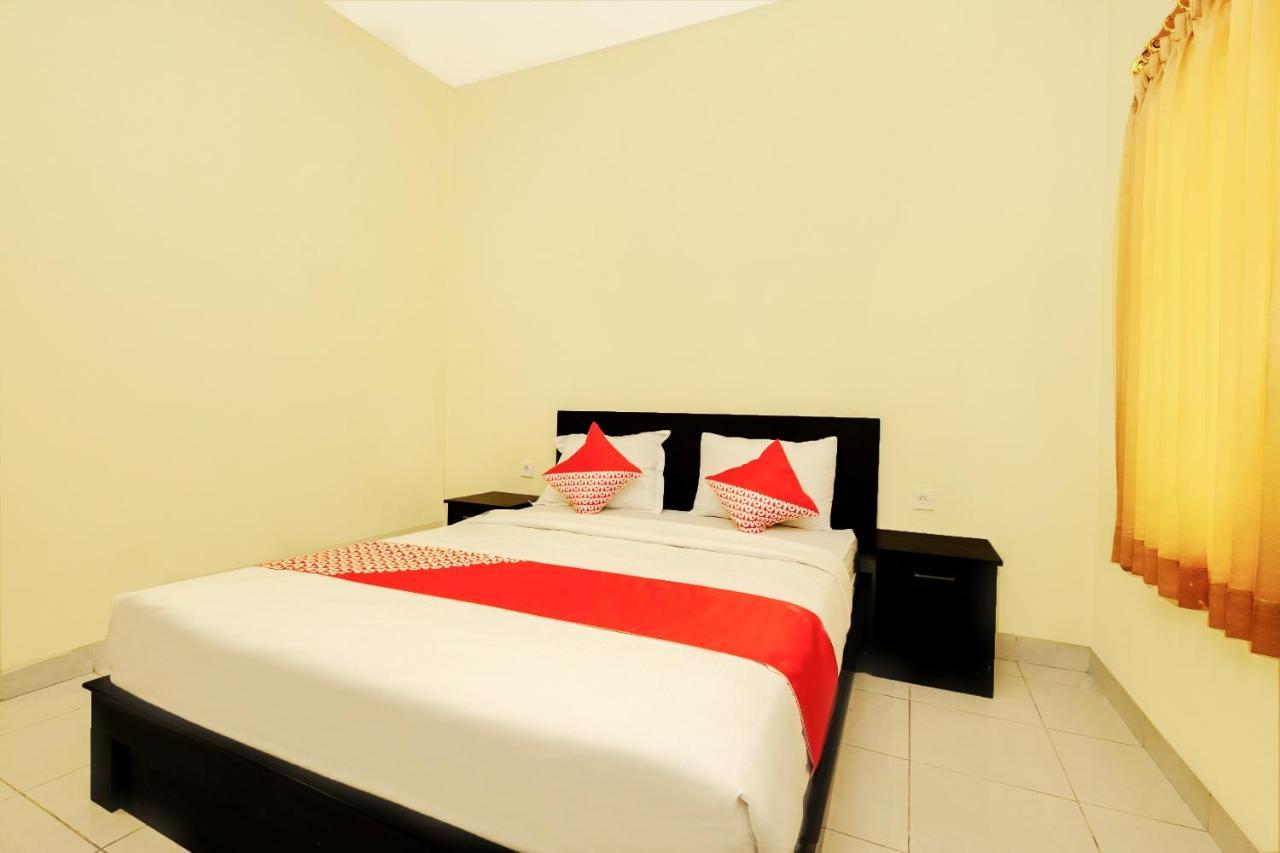 Oyo 2521 Uluwatu Cahya Guest House Exterior photo