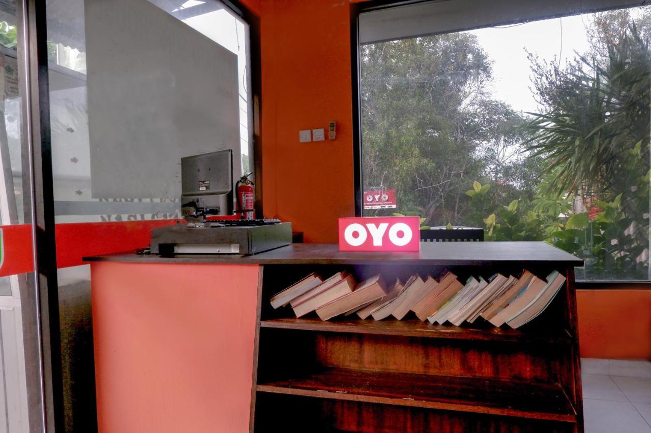 Oyo 2521 Uluwatu Cahya Guest House Exterior photo